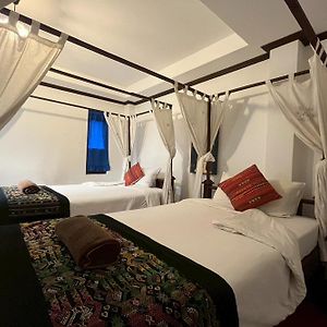 Zimmer mit zwei Einzelbetten